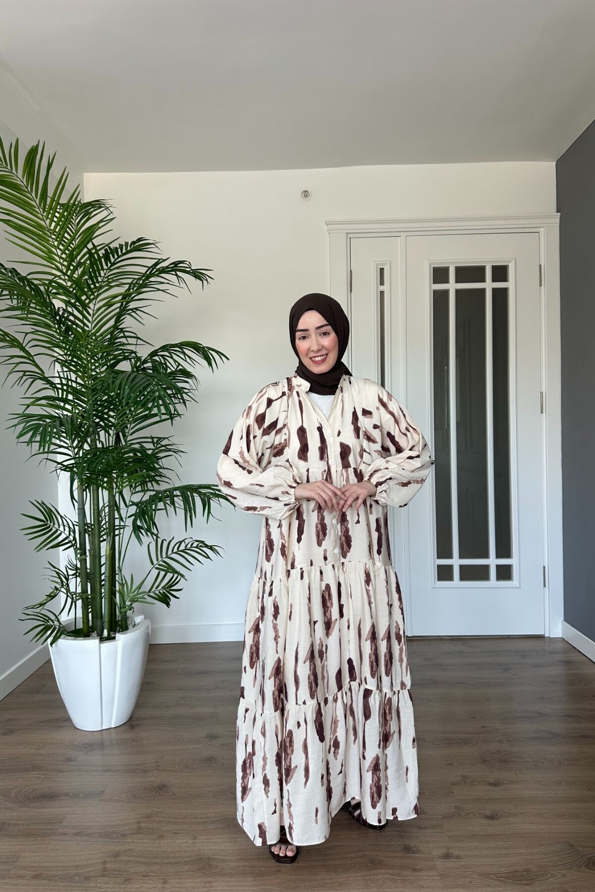 DAMGA MODEL MANGO KUMAŞ ELBİSE KAHVE