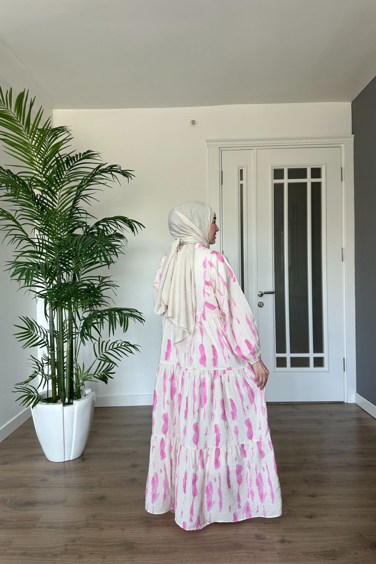 DAMGA MODEL MANGO KUMAŞ ELBİSE PEMBE