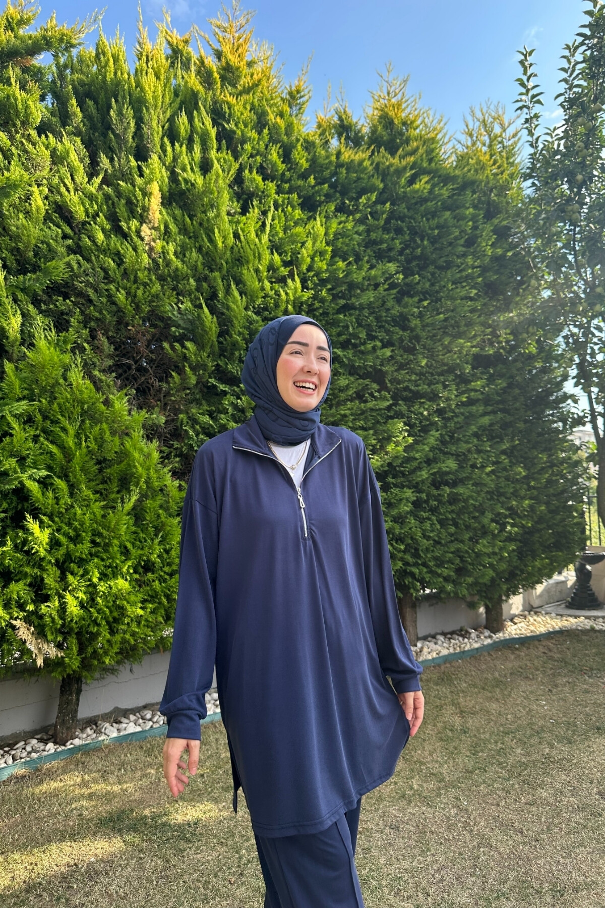 İNCİ MODEL FERMUARLI OYSHO TAKIM LACİVERT