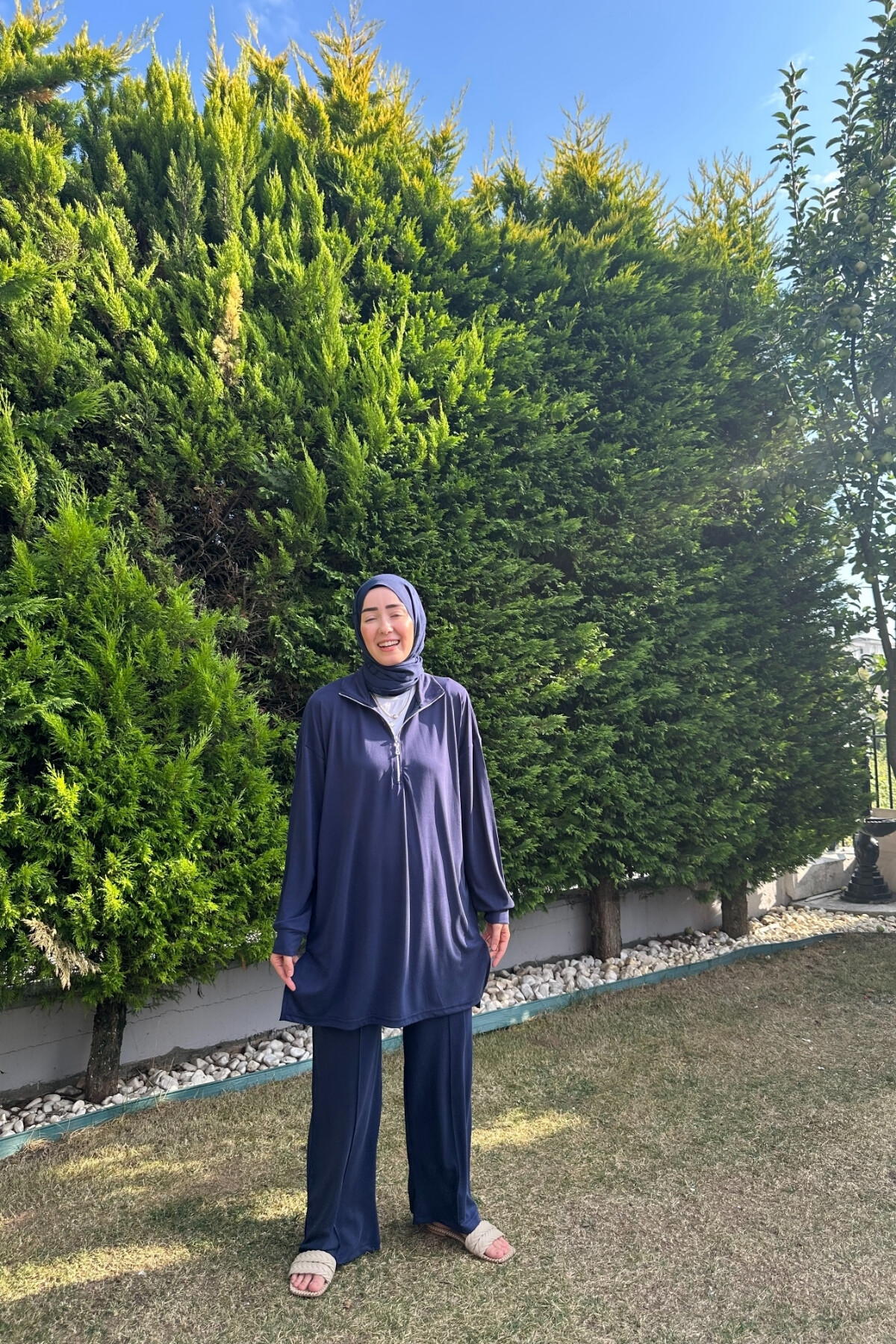 İNCİ MODEL FERMUARLI OYSHO TAKIM LACİVERT