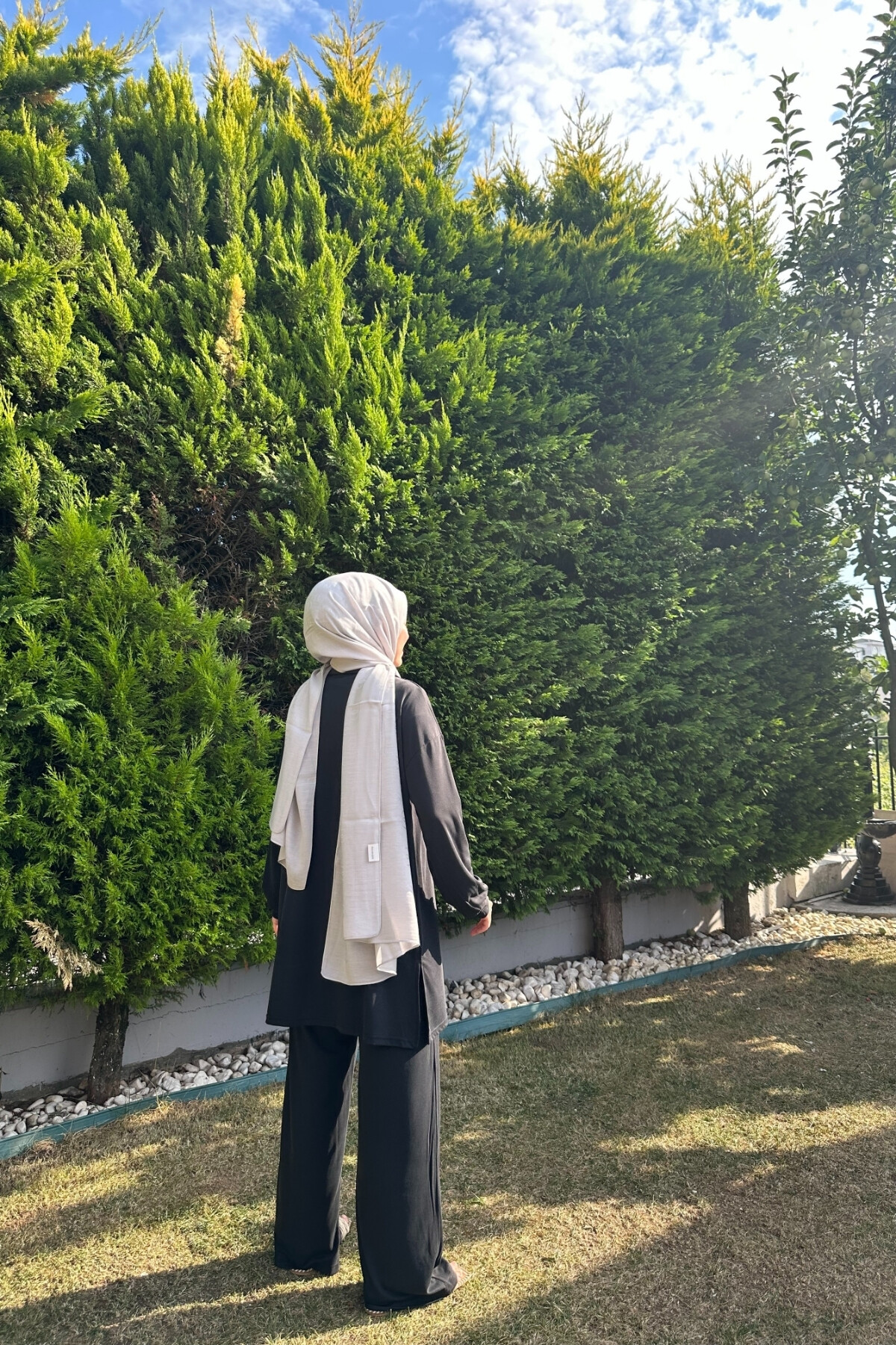 İNCİ MODEL FERMUARLI OYSHO TAKIM SİYAH