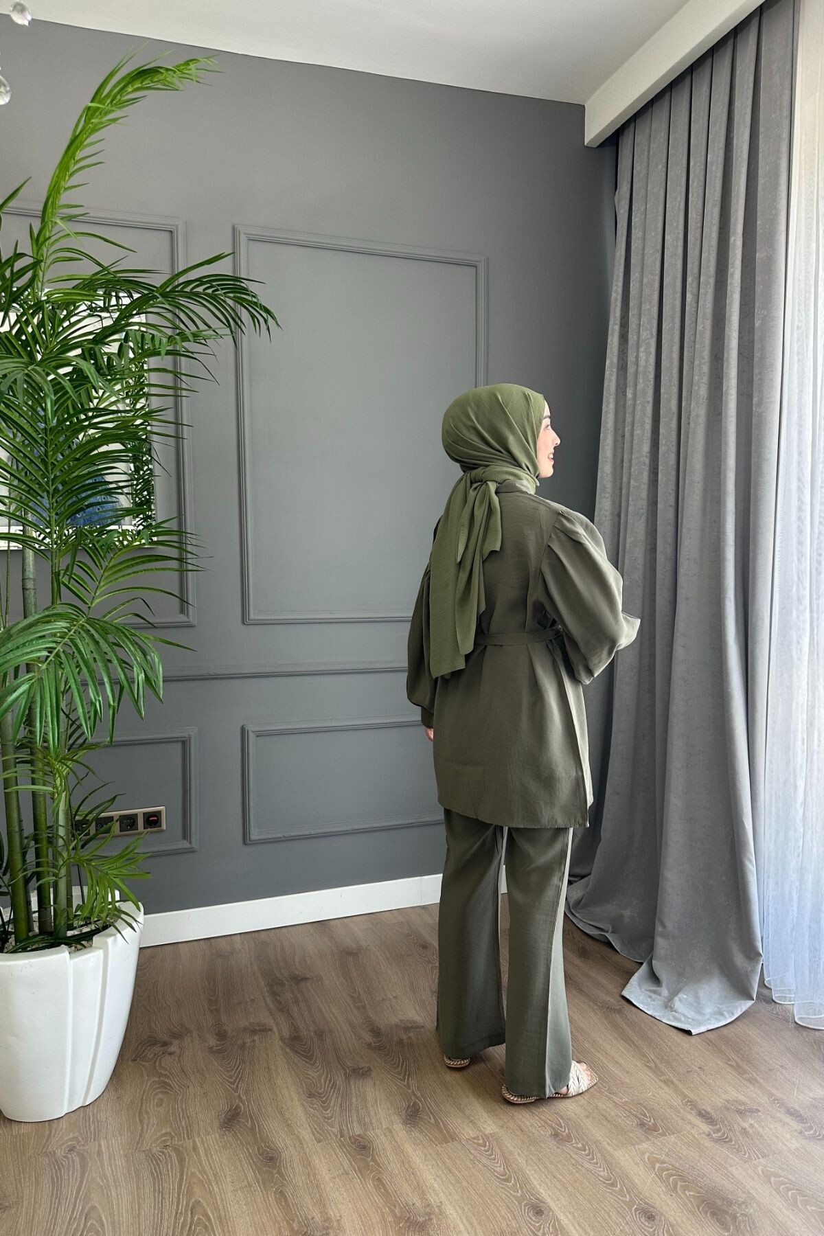 MODAL KUMAŞ DÜĞMELİ TAKIM 3026 HAKİ