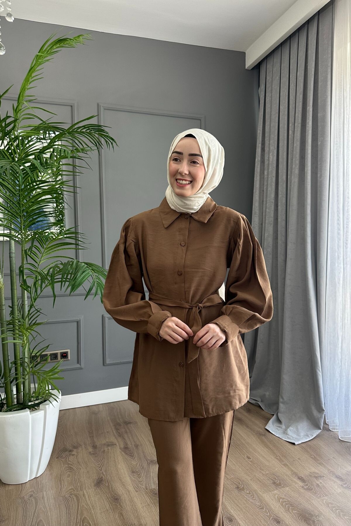 MODAL KUMAŞ DÜĞMELİ TAKIM 3026 KAHVE