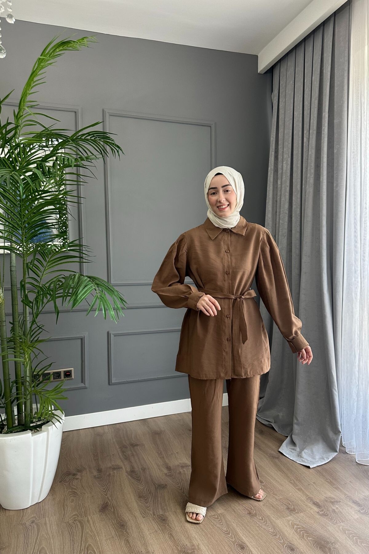 MODAL KUMAŞ DÜĞMELİ TAKIM 3026 KAHVE