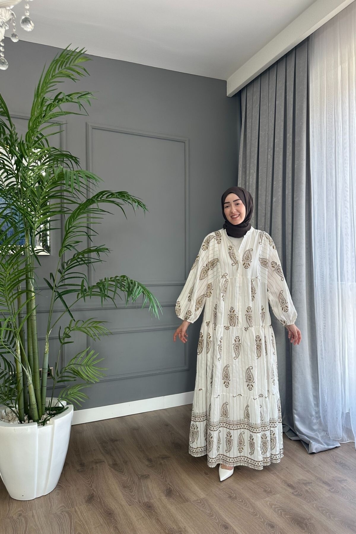 SWAN MODEL MANGO KUMAŞ ELBİSE