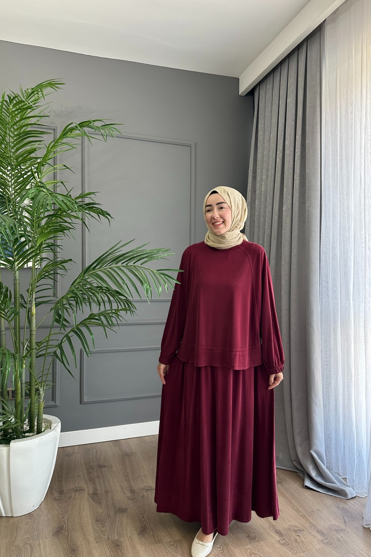 ONİKS MODEL OYSHO ETEKLİ TAKIM BORDO