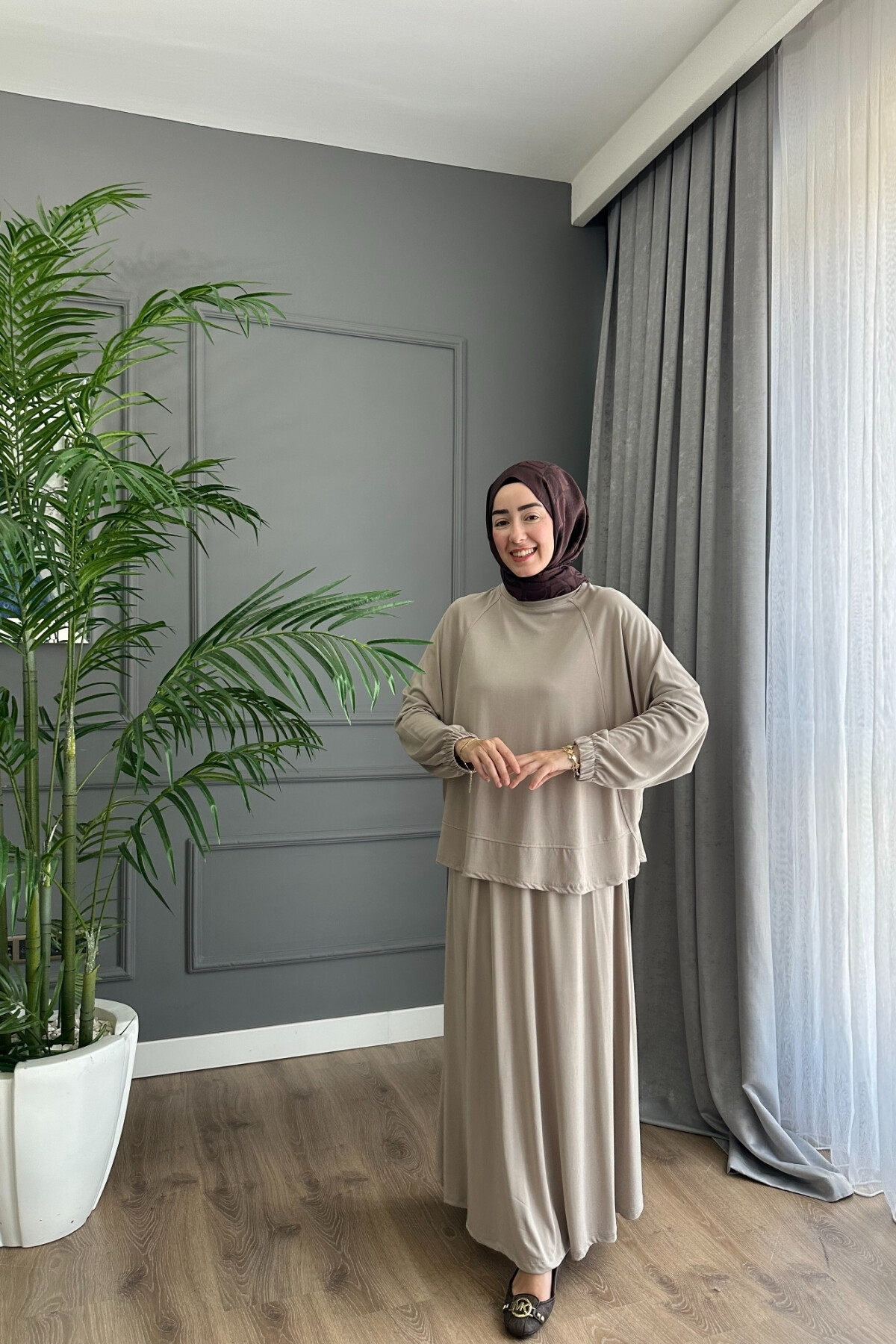 ONİKS MODEL OYSHO ETEKLİ TAKIM TAŞ