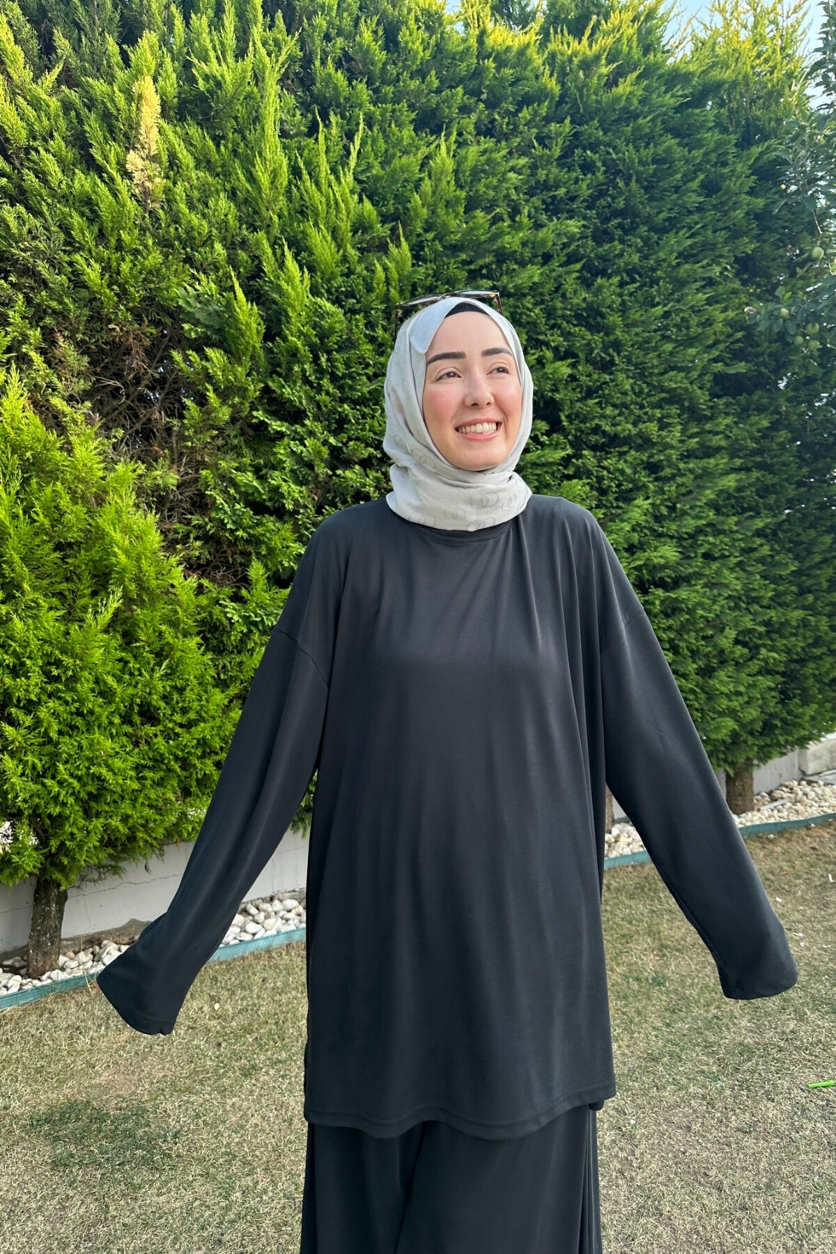 SAFİR MODEL ETEK PANTALON OYSHO TAKIM SİYAH