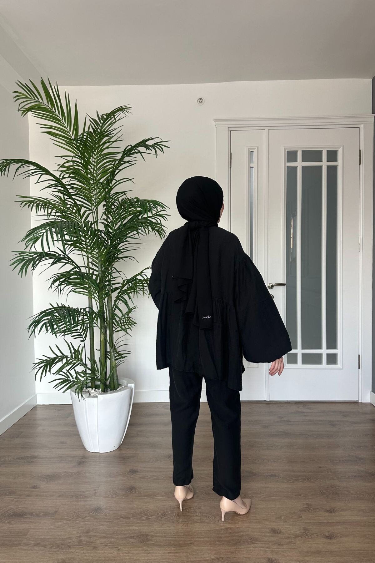 VESNA TASARIM TAKIM 2089 SİYAH