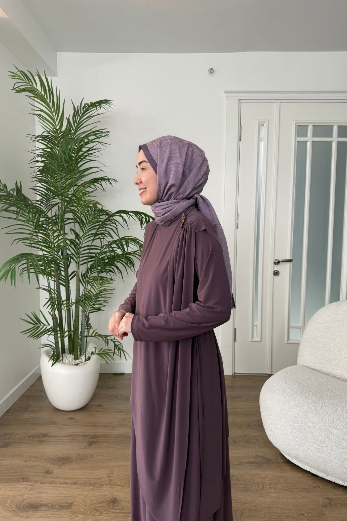 BROŞ DETAYLI SANDY ELBİSE 1513 GÜL