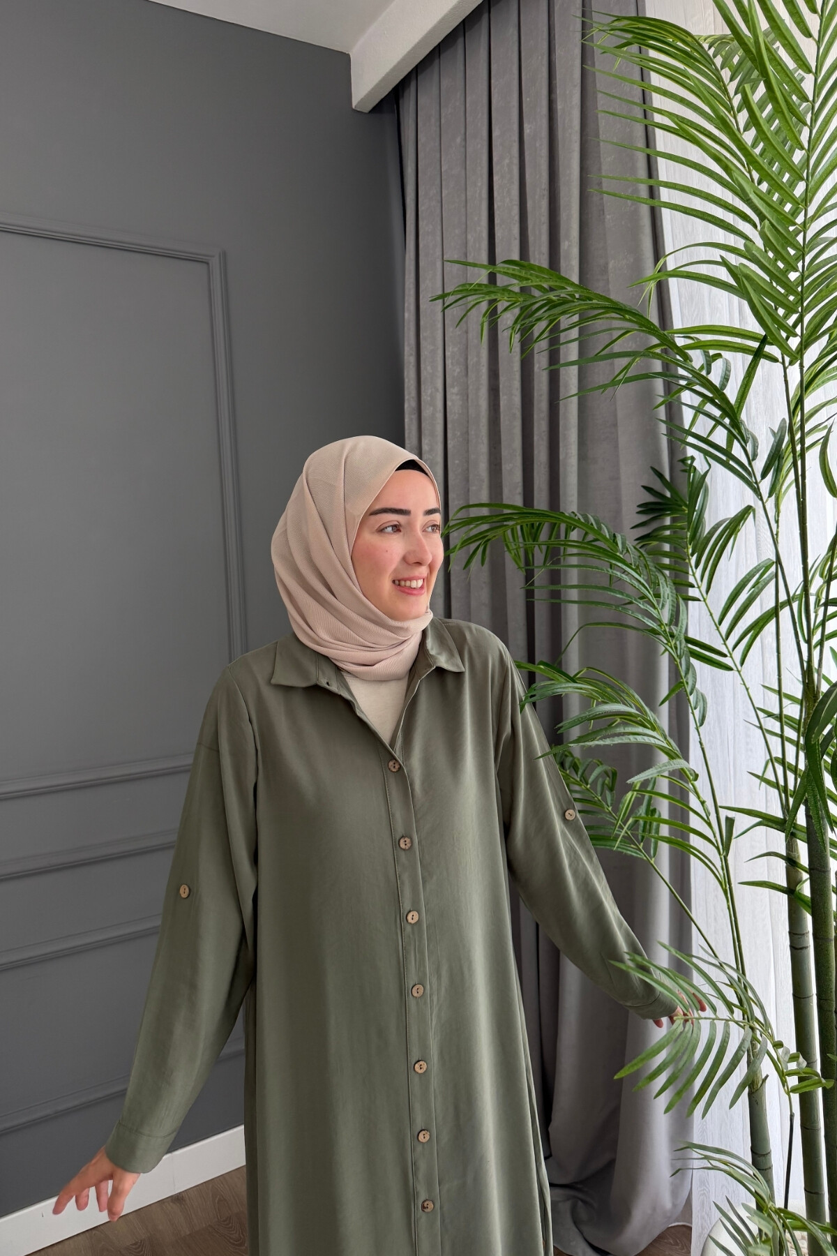 YANLARI BAĞCIKLI MODAL KUMAŞ ELBİSE 1518 HAKİ