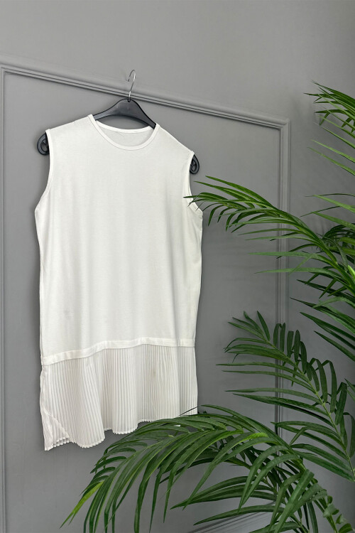 PLİSELİ KISA PENYE PAMUK İÇLİK BEYAZ