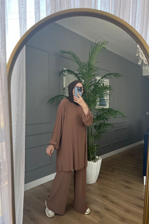 PLİSELİ SANDY TAKIM CAMEL 1899