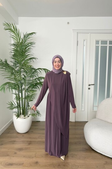 BROŞ DETAYLI SANDY ELBİSE 1513 GÜL